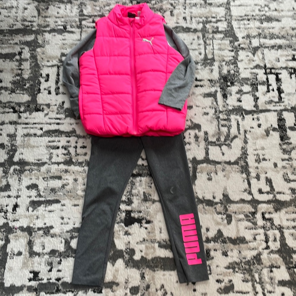 PUMA Kids’ 3 Piece Hot Pink Vest Set. Size XS (5/6)